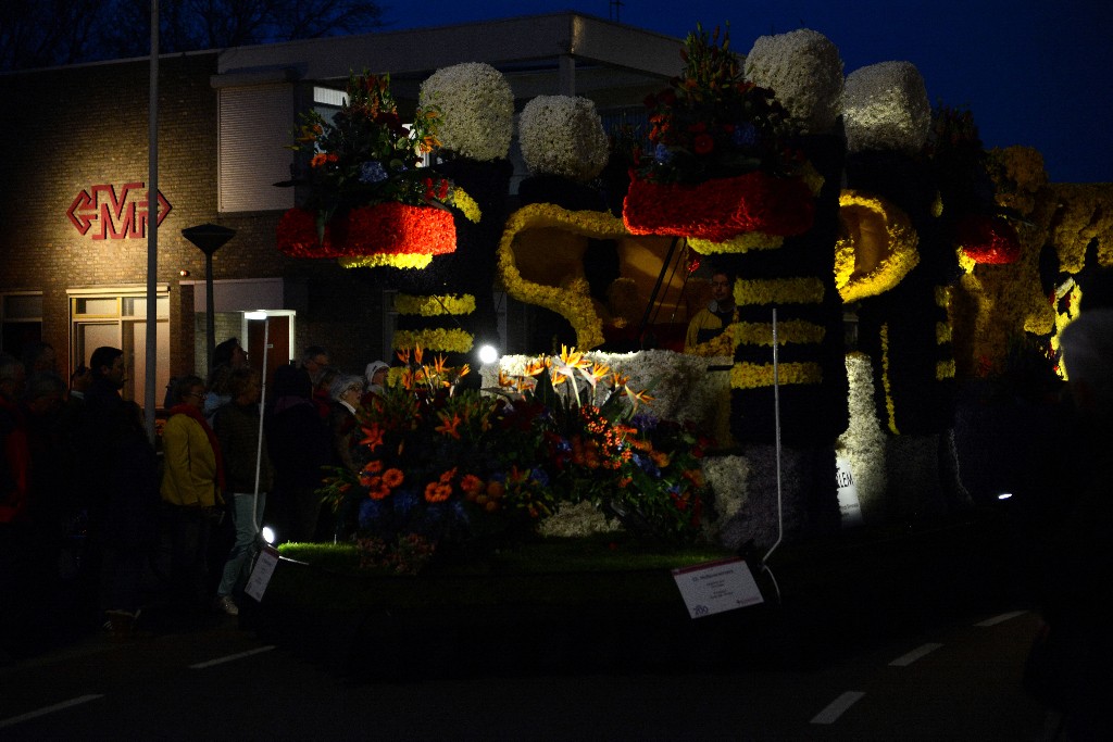 ../Images/Bloemencorso 2015 175.jpg